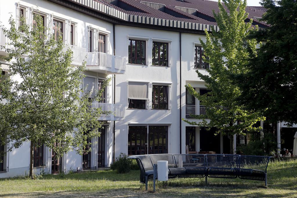 Tagungs- Und Bildungszentrum Steinbach/Taunus Steinbach im Taunus ภายนอก รูปภาพ